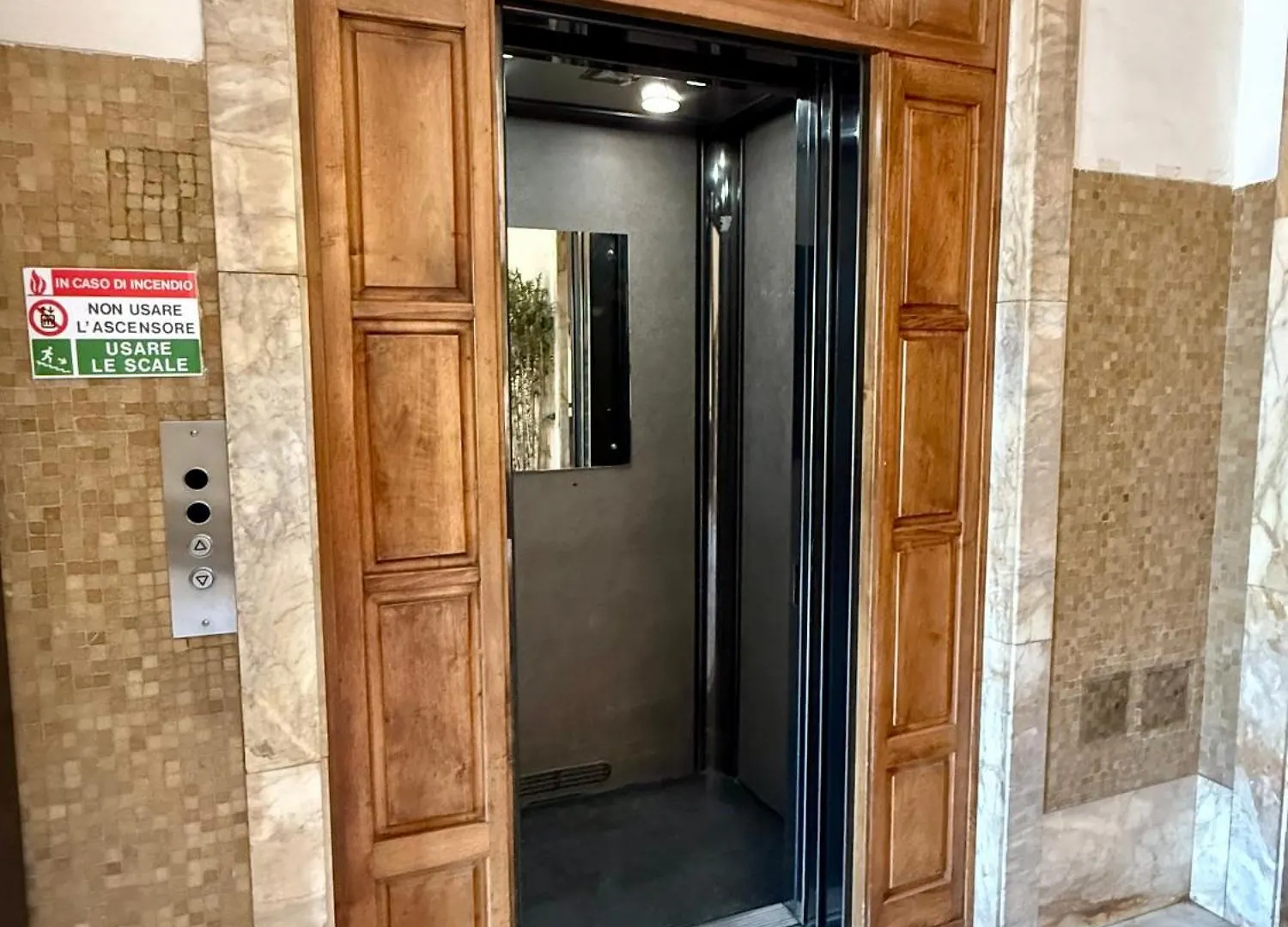 شقة Casa Ugo Porpora 102 In The Historic Center فلورنس 0*,